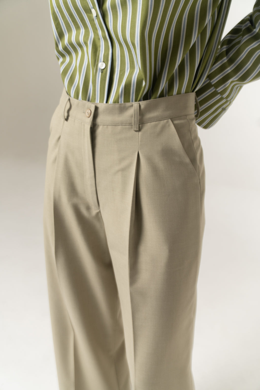 Wide leg